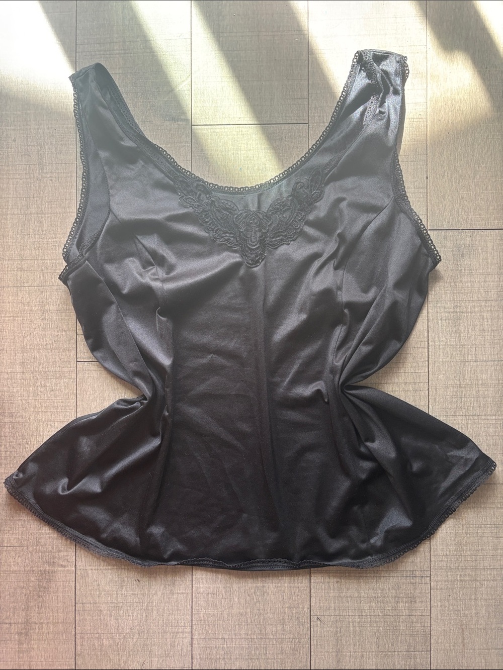 🌺3/$10🌺Vintage Coquette Girl Black Lace-Trim Satin Camisole